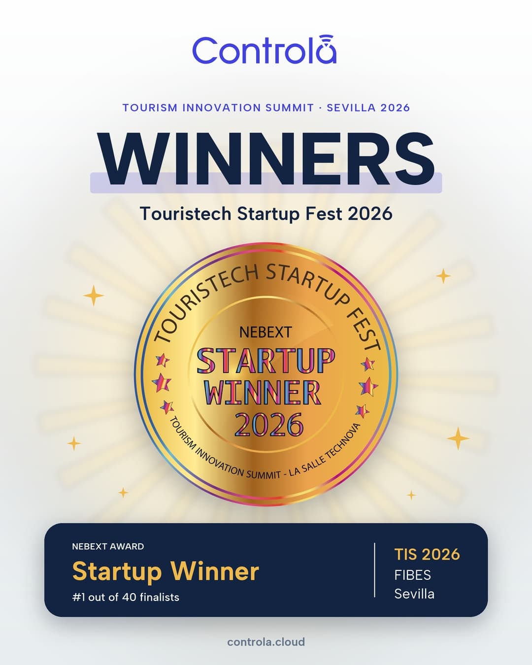 Guldmedaljen Startup Winner 2026 fra Touristech Startup Fest, NEBEXT-prisen, med Controlás logo